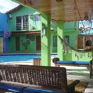https://pousada-sambura-01-a-26.portodegalinhashotels.com